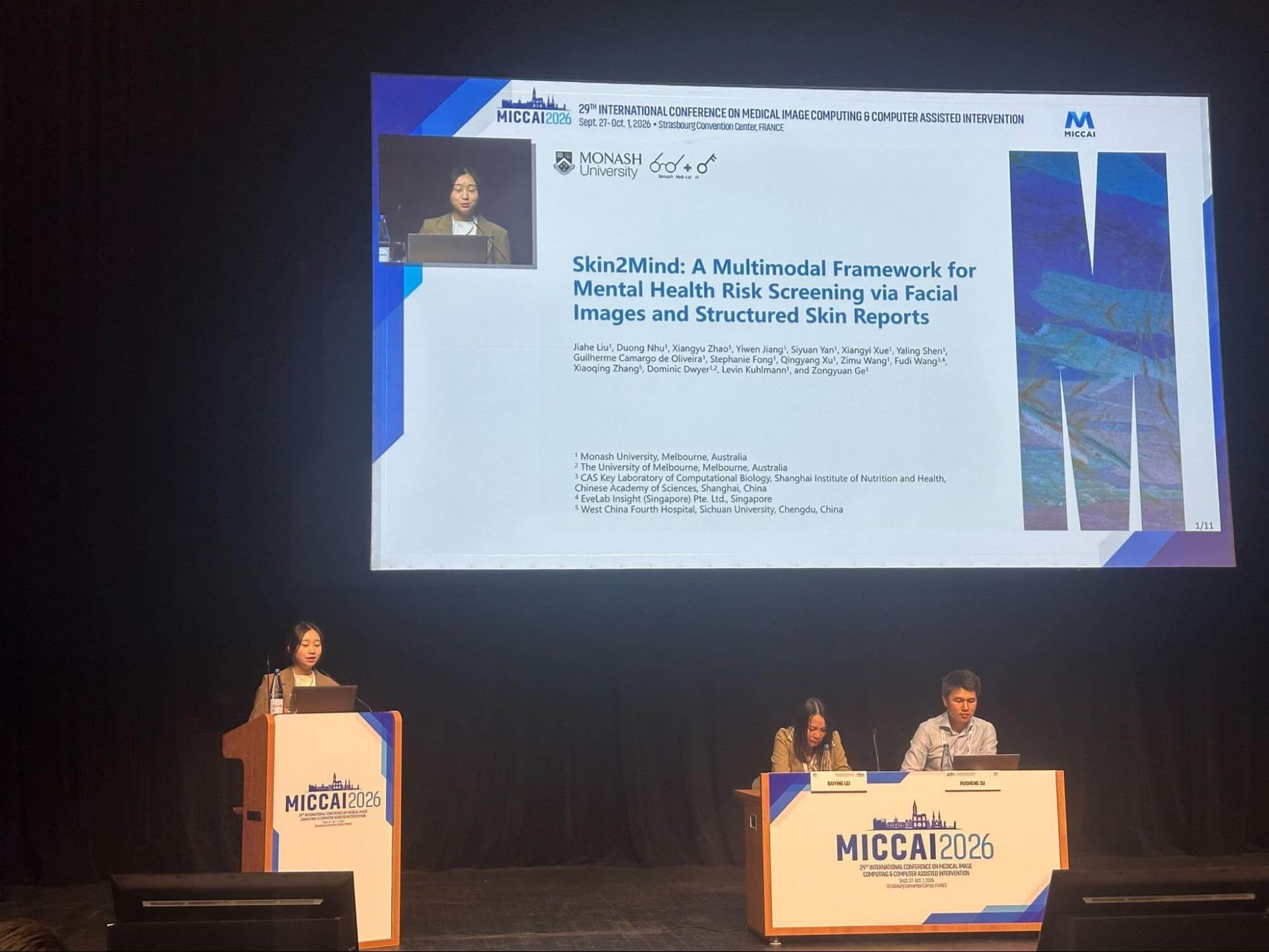 MICCAI 2026 で発表された Skin2Mind 研究